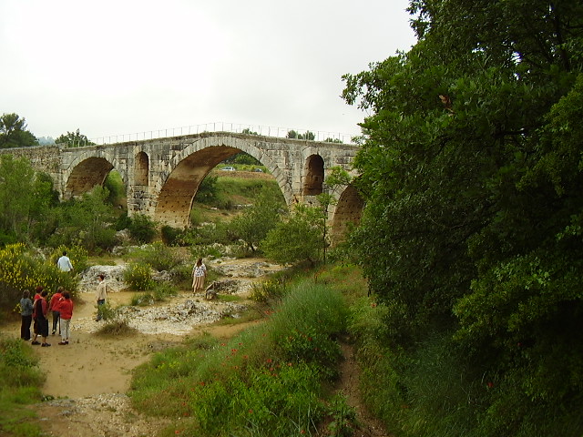 Pont Julien104.JPG